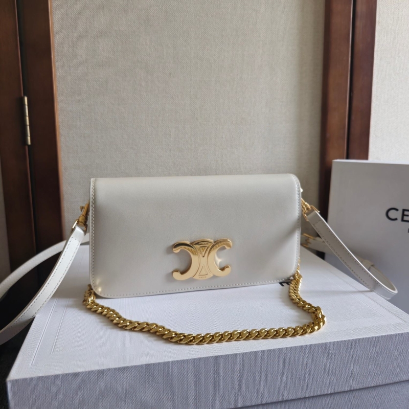Ce1i*e triomphe bags